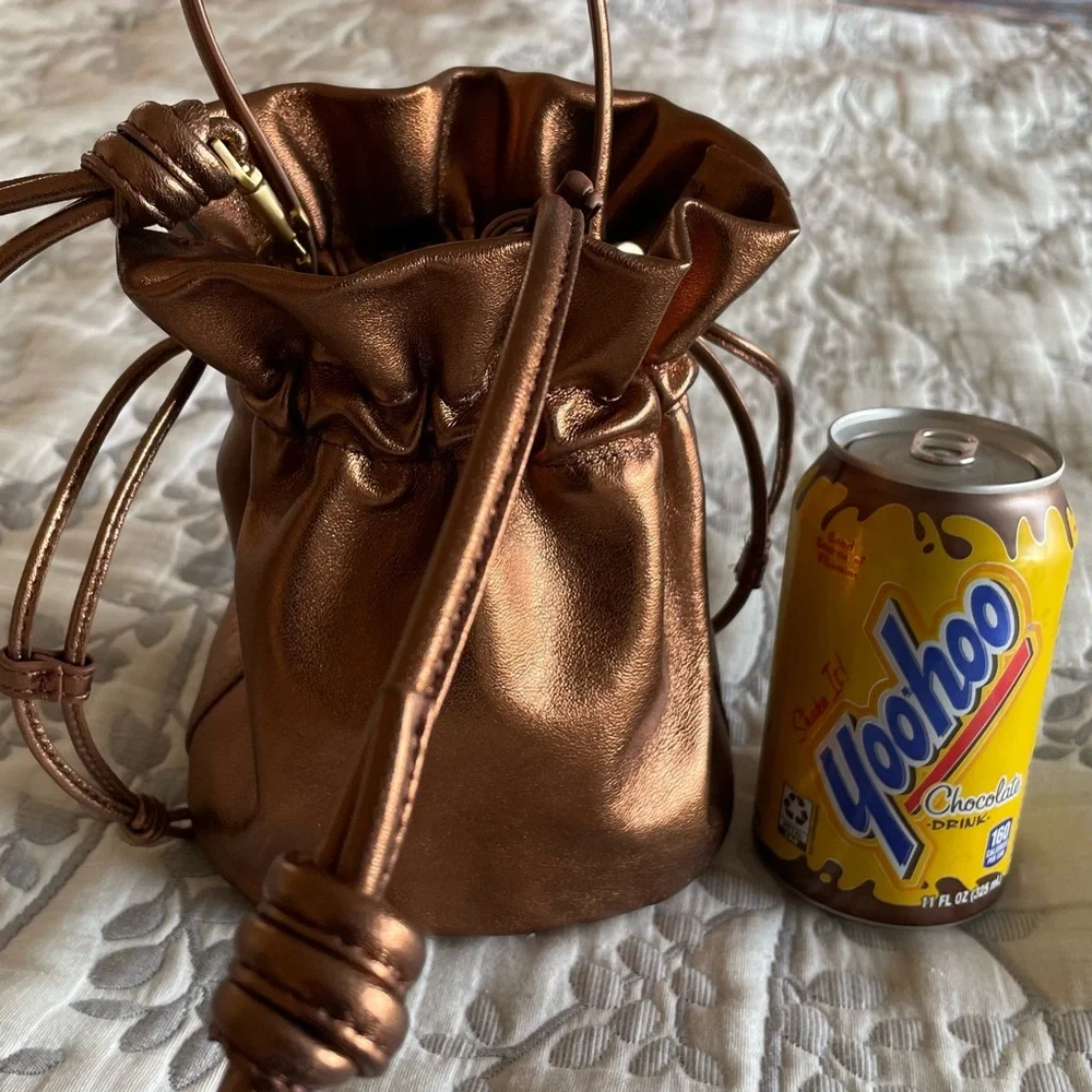 VERA BRADLEY Tilden Drawstring Crossbody Purse Handbag Bag NEVER USED LIKE NEW! - Picture 15 of 16